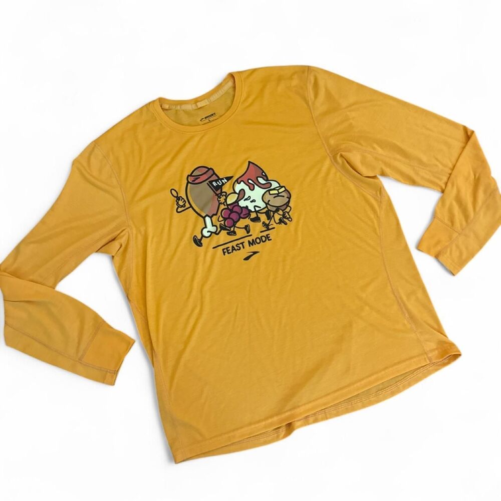 Brooks Running Light Orange Long Sleeve Shirt Feast Mode Large
